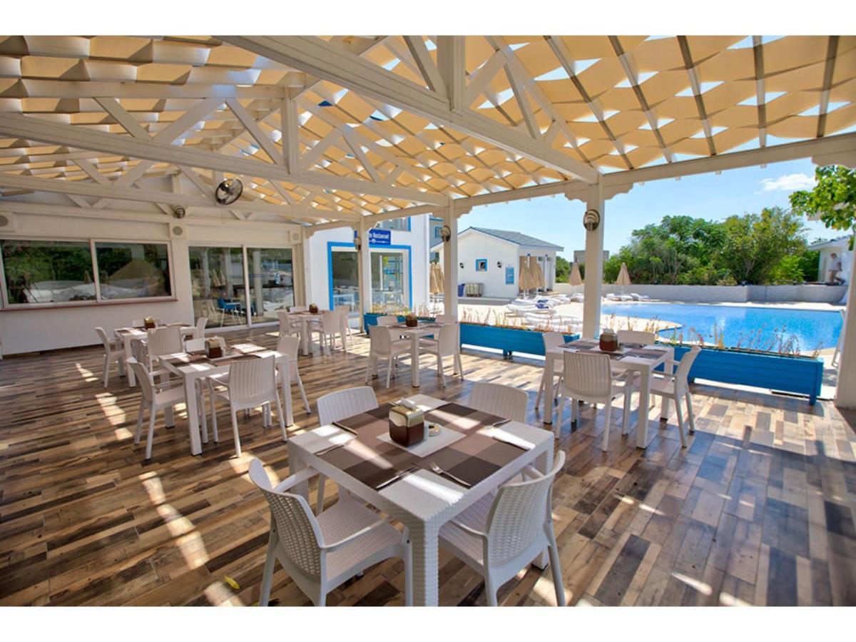 Queen Aphrodite Hotel Karpasa Bagian luar foto