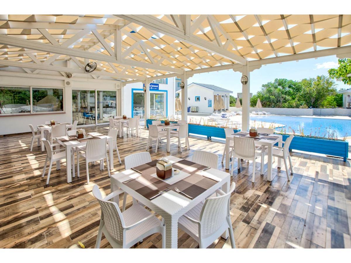 Queen Aphrodite Hotel Karpasa Bagian luar foto