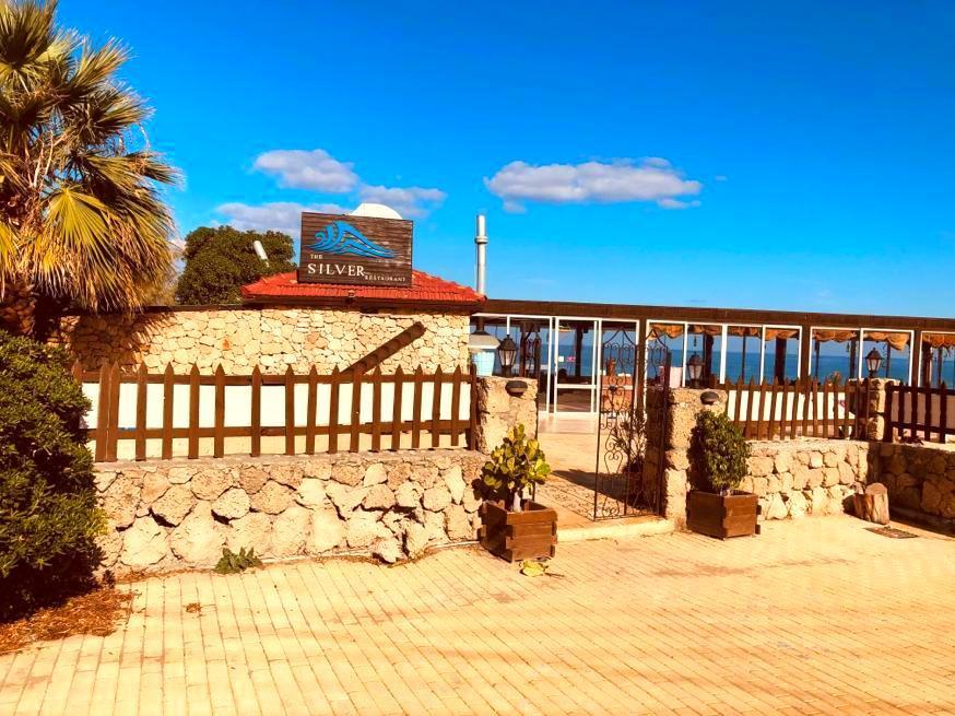 Queen Aphrodite Hotel Karpasa Bagian luar foto